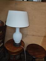 Witte vintage tafellamp, Ophalen, Gebruikt, 50 tot 75 cm, Vintage