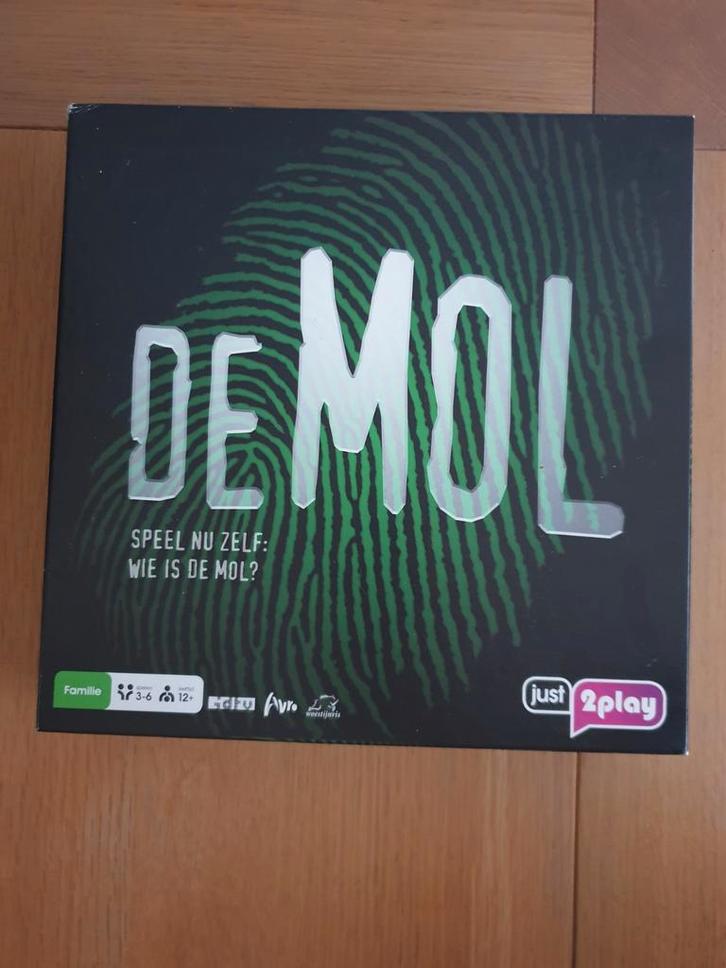 De Mol. Gezelschapsspel. Vanaf 12 jaar. 3-6 spelers. AVRO., Hobby en Vrije tijd, Gezelschapsspellen | Kaartspellen, Zo goed als nieuw