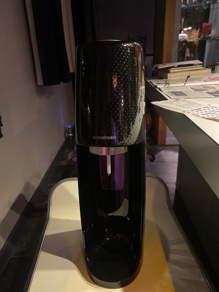 Sodastream, Huis en Inrichting, Keuken | Keukenbenodigdheden, Ophalen, Zo goed als nieuw