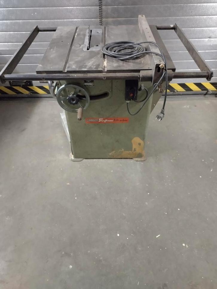 Startrite tilt arbor TA175 zaagtafel, Doe-het-zelf en Verbouw, Gereedschap | Zaagmachines, Gebruikt, Cirkelzaag, 1200 watt of meer