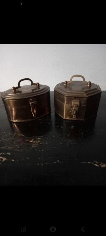 Vintage set van twee messing doosjes, kistjes beschikbaar voor biedingen