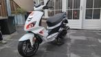 Peugeot speedfight 4 R-CUP EDITION WEINIG KM GEEL KENTEKEN, Fietsen en Brommers, Scooters | Peugeot, Ophalen, Benzine, Speedfight