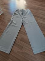 LichtGrijze pantalon broek. Wijde pijpen L/32, Maat 42/44 (L), Ophalen of Verzenden, Zo goed als nieuw, Pieces
