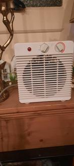 Ventilator kachel warme en koude lucht, Gebruikt, Tafel- of Grondventilator, Minder dan 60 m³, 3 snelheden of meer