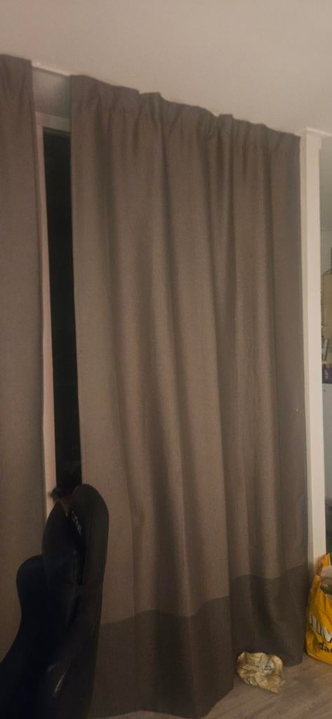 Curtains, Huis en Inrichting, Stoffering | Gordijnen en Lamellen, Ophalen of Verzenden, 200 cm of meer