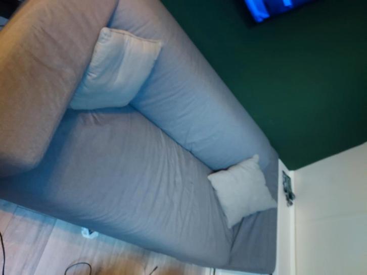 IKEA grijze zitbank, Huis en Inrichting, Banken | Sofa's en Chaises Longues, Zo goed als nieuw, Tweepersoons, 150 tot 200 cm, Minder dan 75 cm