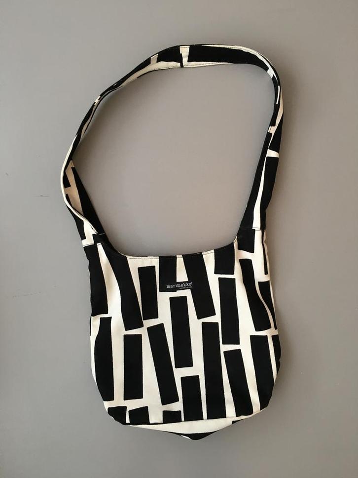 Marimekko tas, Sieraden, Tassen en Uiterlijk, Tassen | Schoudertassen, Zo goed als nieuw, Ophalen of Verzenden
