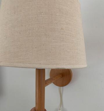 Vintage wandlamp hout beschikbaar voor biedingen