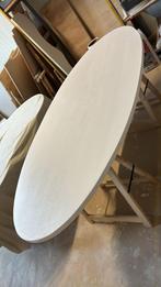 Eettafel ovale vorm beton ciré - binnekort beschikbaar, Japandi, Info@tablesbyleon.nl, 50 tot 100 cm, Vijf personen of meer