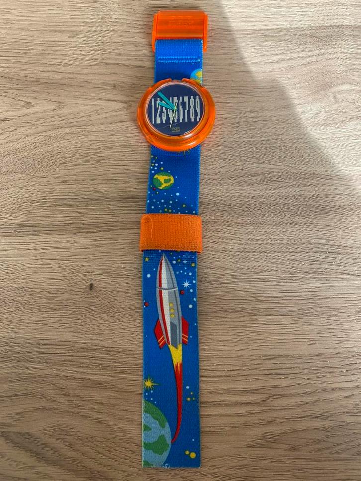 Vintage 1990 Pop Swatch PWR106 Sputnik, Sieraden, Tassen en Uiterlijk, Horloges | Kinderen, Zo goed als nieuw, Jongen of Meisje