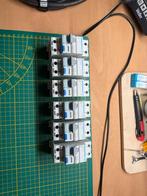 Diverse Hager Installatieautomaten en Aardlekschakelaars, Doe-het-zelf en Verbouw, Ophalen, Gebruikt, Schakelaar