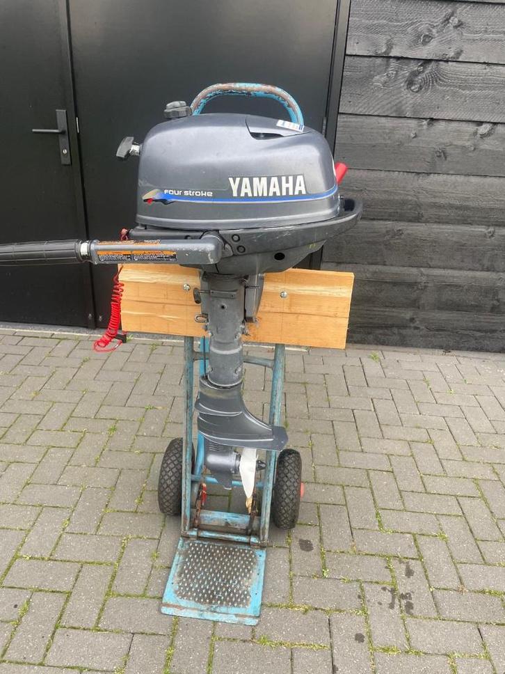 Yamaha 4 pk 4 takt kortstaart buitenboordmotor , Watersport en Boten, Buiten- en Binnenboordmotoren, Gebruikt, Benzine, Buitenboordmotor