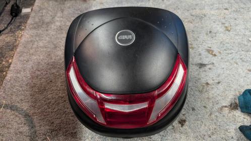 GIVI E30N & E450N Met montageplaat, Motoren, Accessoires | Koffers en Tassen, Gebruikt, Ophalen of Verzenden