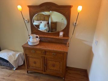 commode kast beschikbaar voor biedingen