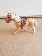 Schleich paard met zadel en halster, Verzamelen, Dierenverzamelingen, Ophalen of Verzenden, Zo goed als nieuw, Paard, Beeldje of Figuurtje