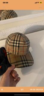 Burberry pet 2 keer gedragen 80 euro, Ophalen of Verzenden, Zo goed als nieuw, One size fits all
