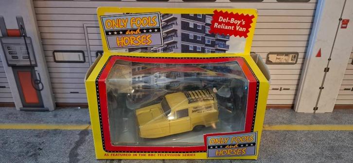 1.43 reliant regal supervan 3, Hobby en Vrije tijd, Modelauto's | 1:43, Zo goed als nieuw, Auto, Overige merken, Ophalen of Verzenden
