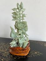 Chinees jade beeld van Phoenix op tak met bloemen., Verzenden