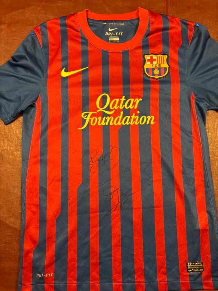 Gesigneerd Barcelona shirt Messi & Neymar, Sport en Fitness, Voetbal, Zo goed als nieuw, Shirt, Maat M, Ophalen of Verzenden