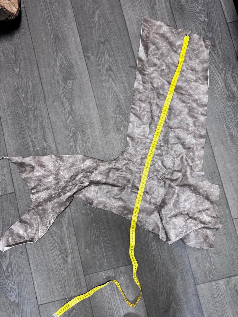 Diverse stukken leer en kunstleer voor hobby en knutselen, Hobby en Vrije tijd, Stoffen en Lappen, Gebruikt, Bruin, Leer of Kunstleer