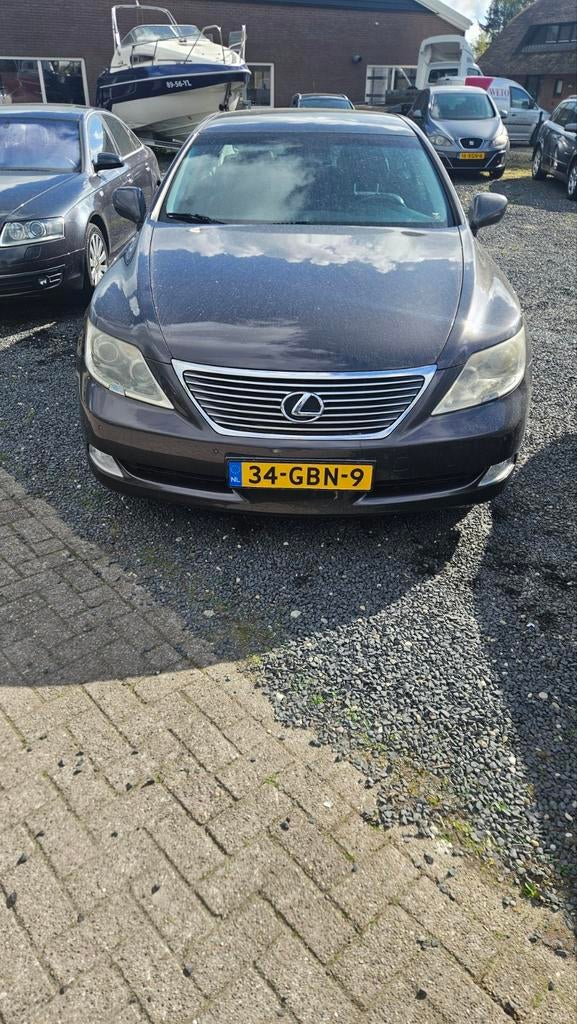 Lexus LS(-H) 4.6 AUT 2008 Bruin, Auto's, Lexus, Automaat, Achterwielaandrijving, 4608 cc, 120 €/maand