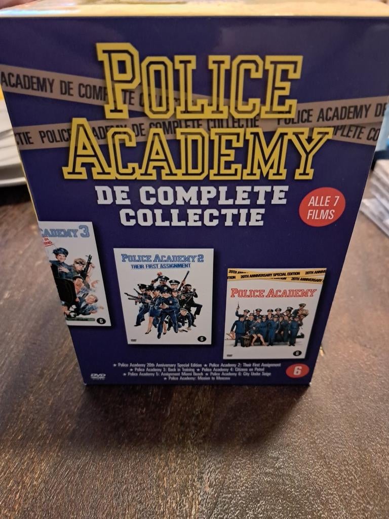Police Academy complete dvd box, Ophalen, Actiekomedie, Boxset, Zo goed als nieuw