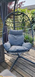 Mooie hangstoel, Ophalen, Zo goed als nieuw, Verstelbaar