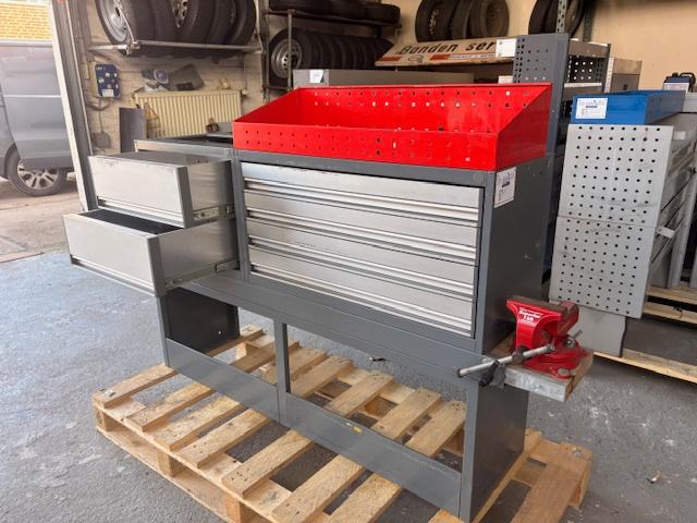 Würth (2540) L160 B38 H111 €499, Ophalen, Zo goed als nieuw