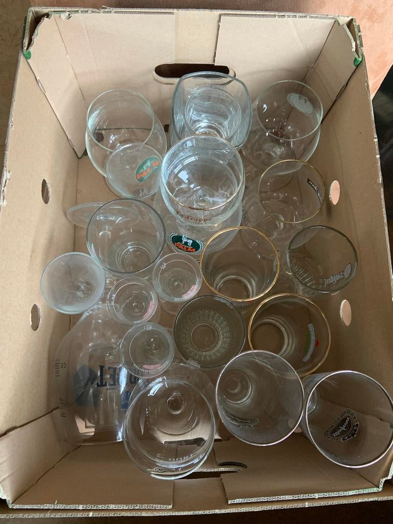 Glazen, borrelglaasjes, fluitjes, merkglazen, Verzamelen, Ophalen, Gebruikt, Overige typen