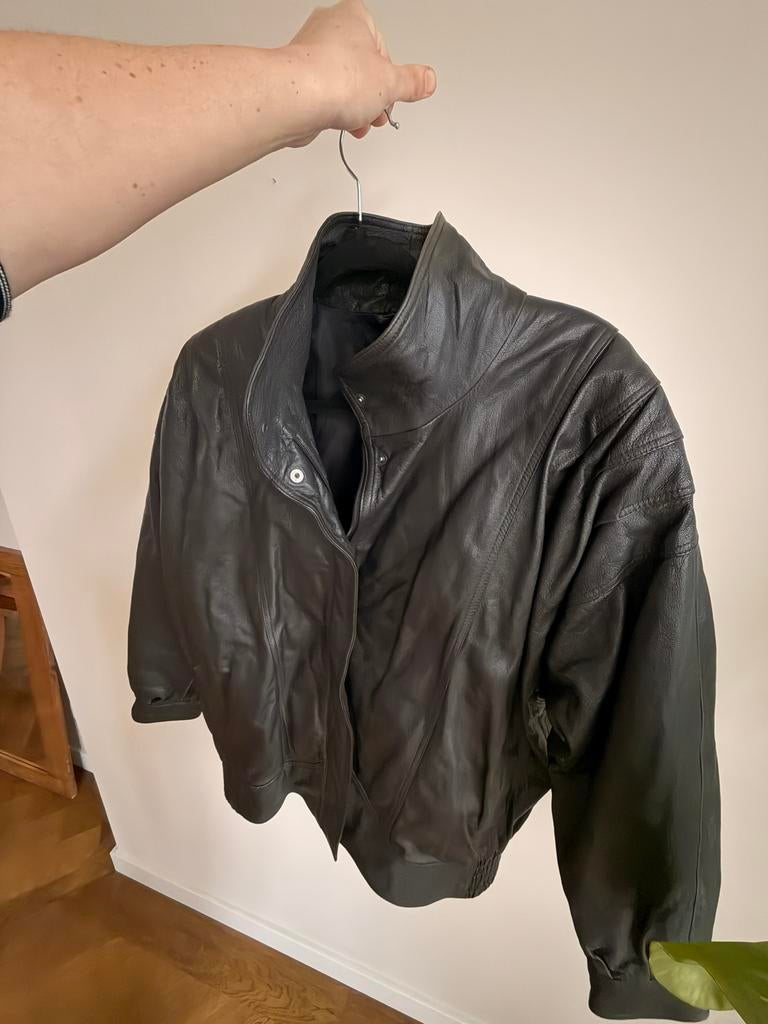 Vintage zwarte leren jas, Kleding | Dames, Jassen | Zomer, Ophalen of Verzenden, Gedragen, Maat 42/44 (L), Zwart