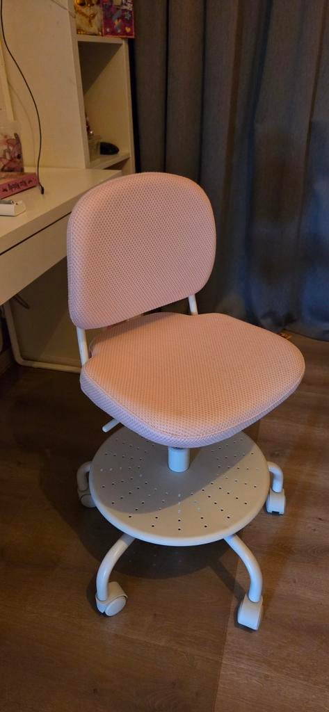 Ikea Vimund kinderbureaustoel Roze, Huis en Inrichting, Bureaustoelen, Ophalen of Verzenden, Zo goed als nieuw, Roze, Bureaustoel