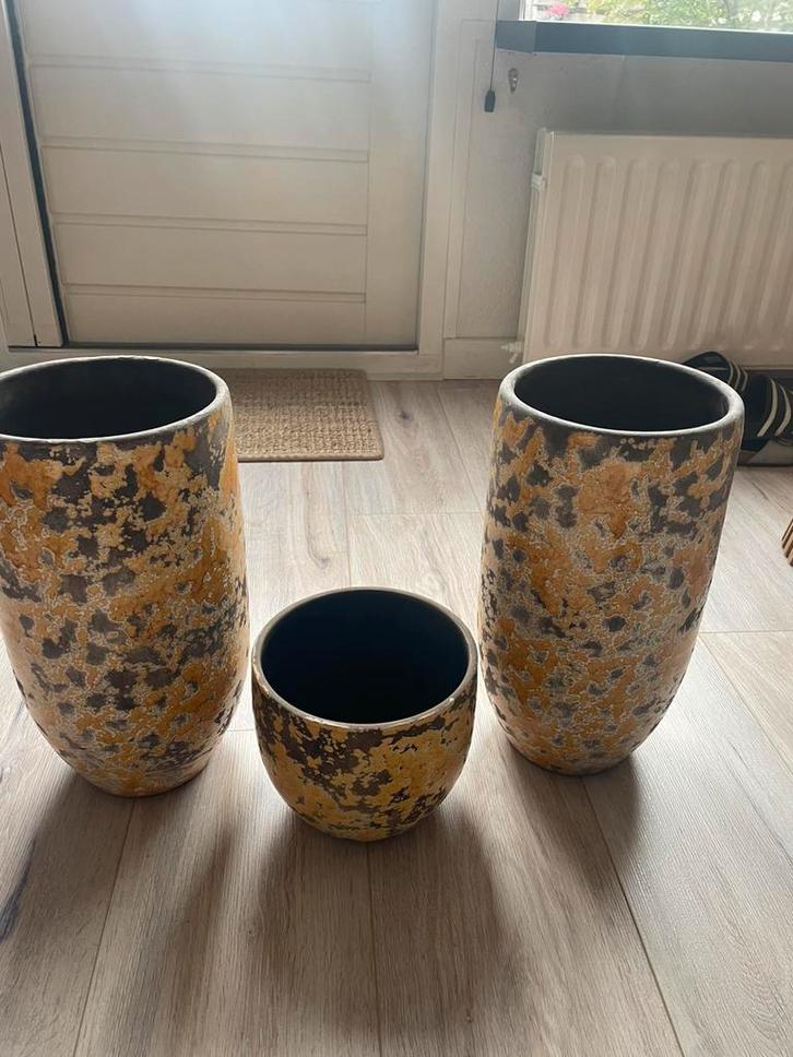 2plantenvazen en 1 plantenpot zgan, Tuin en Terras, Bloempotten, Zo goed als nieuw, Aardewerk, Minder dan 40 cm, Minder dan 25 cm