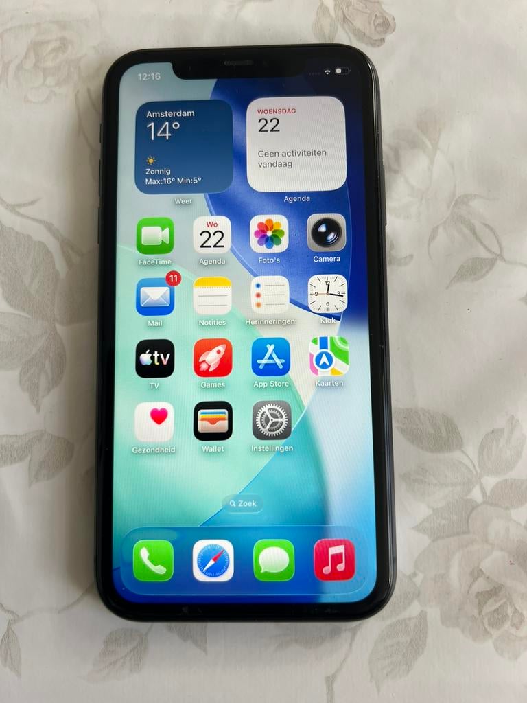 iPhone 11, Ophalen, Zwart, IPhone 11, Zo goed als nieuw