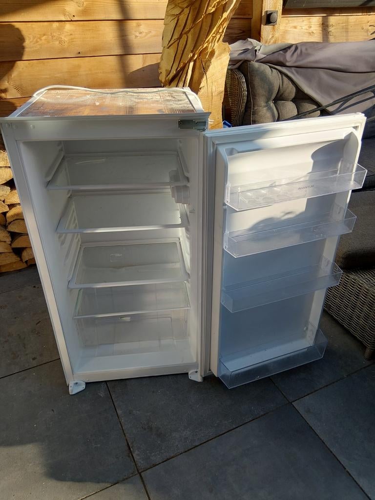 Inbouw Koelkast Inventum   en Siemens inbouw vriezer, Witgoed en Apparatuur, Koelkasten en IJskasten, Gebruikt, Met aparte vriezer