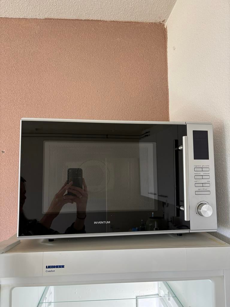 Inventum combimagnetron/oven - Werkt perfect!, Witgoed en Apparatuur, Magnetrons, Gebruikt, Vrijstaand, Combimagnetron, 45 tot 60 cm