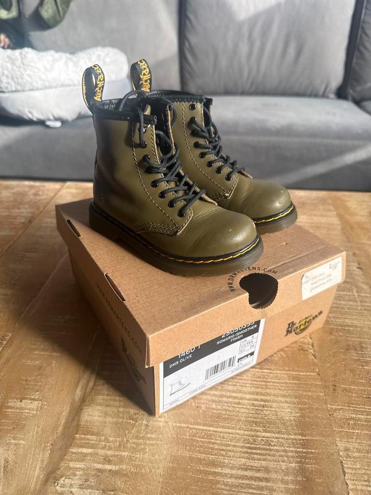Dr. Martens 1460 T DMS Olive Kinderlaarzen Maat 26, Kinderen en Baby's, Kinderkleding | Schoenen en Sokken, Gebruikt, Laarzen