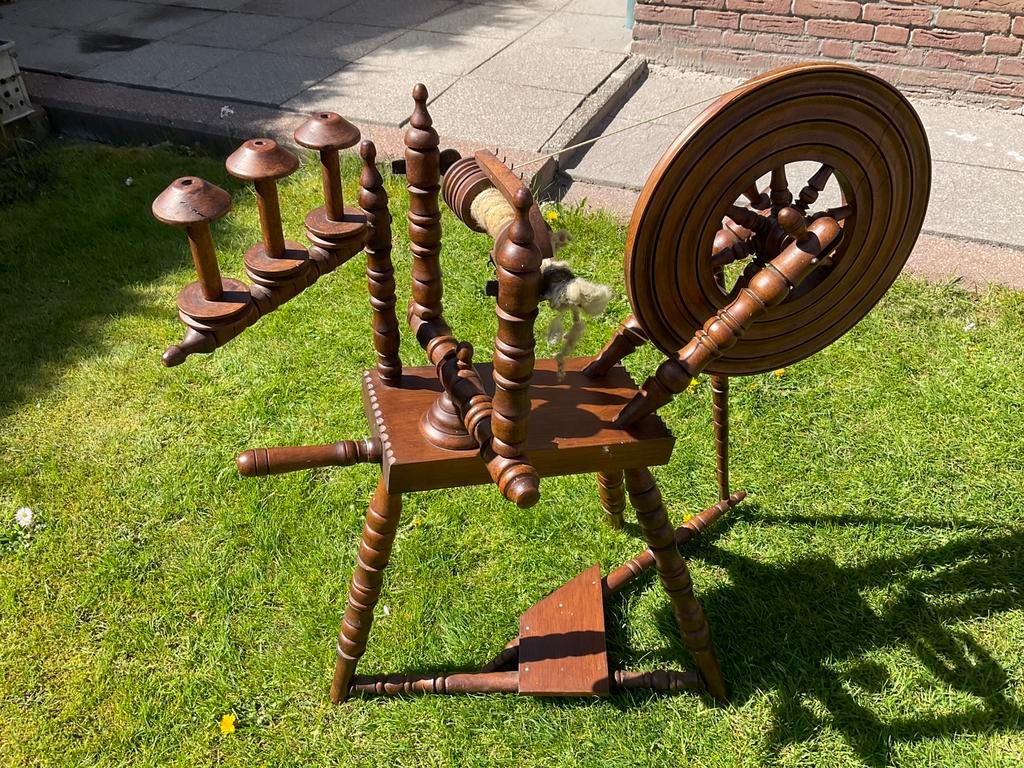 Spinnenwiel, Ophalen, Gebruikt, Spinnewiel