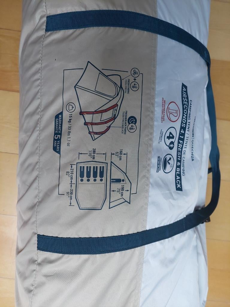 Opblaasbare 4 pers. Tent, Ophalen of Verzenden, Zo goed als nieuw