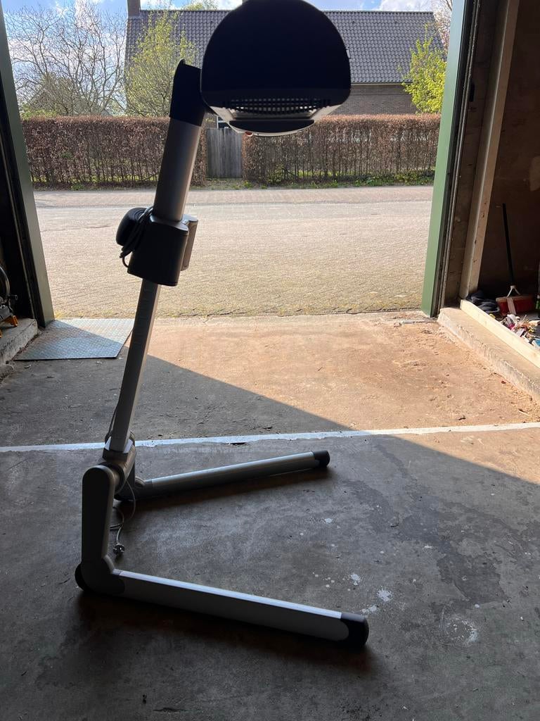 Hapro Innergize zonnebank met infrarood, Ophalen, Gebruikt, Zonnebank enkelzijdig, Minder dan 10 lampen