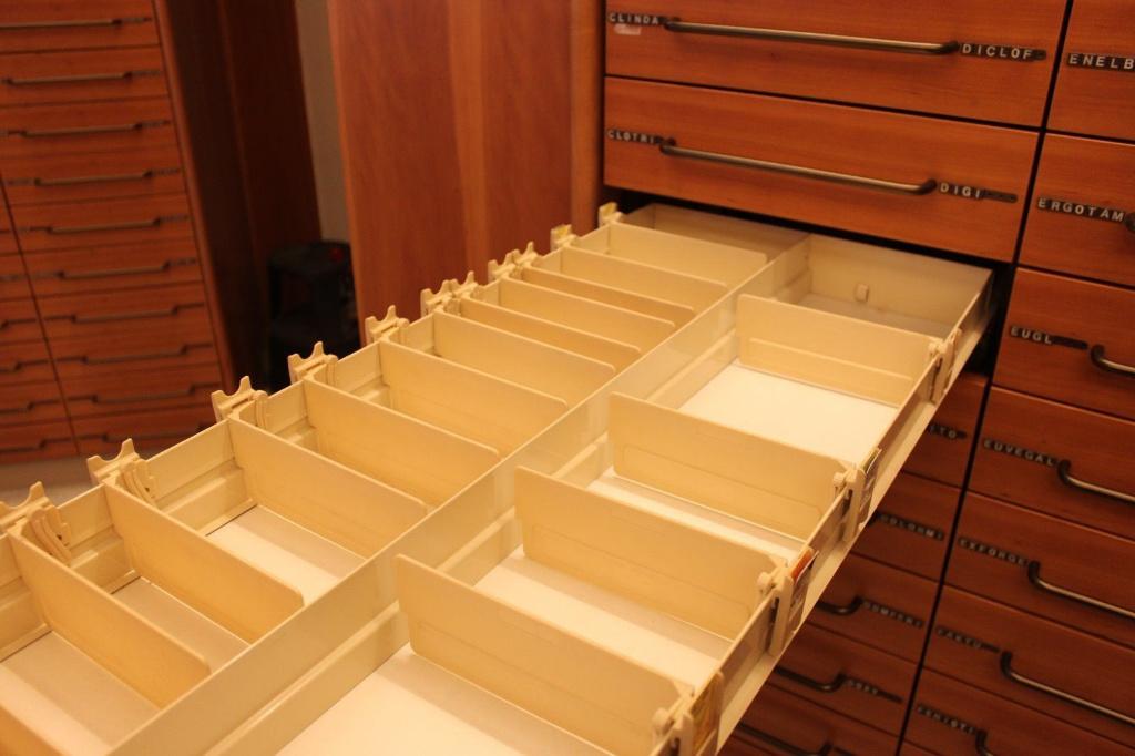 Schuifbare dwarsverdeler, apotheeksysteem, met kaarthouder, Kunststof, Verzenden, 50 tot 100 cm, Minder dan 100 cm