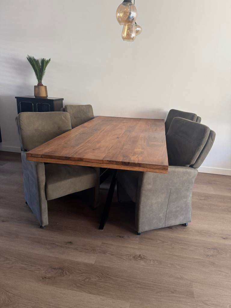 Nieuwstaat - Prachtige eetkamerset | 4 fauteuil stoelen, Ophalen, Zo goed als nieuw, 4 tot 6 stoelen