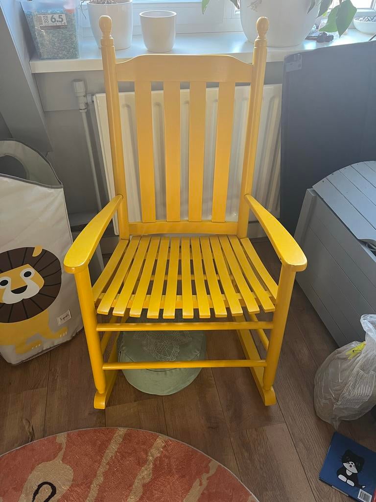 Gele houten schommelstoel, Huis en Inrichting, Stoelen, Ophalen, Gebruikt, Overige kleuren, Eén