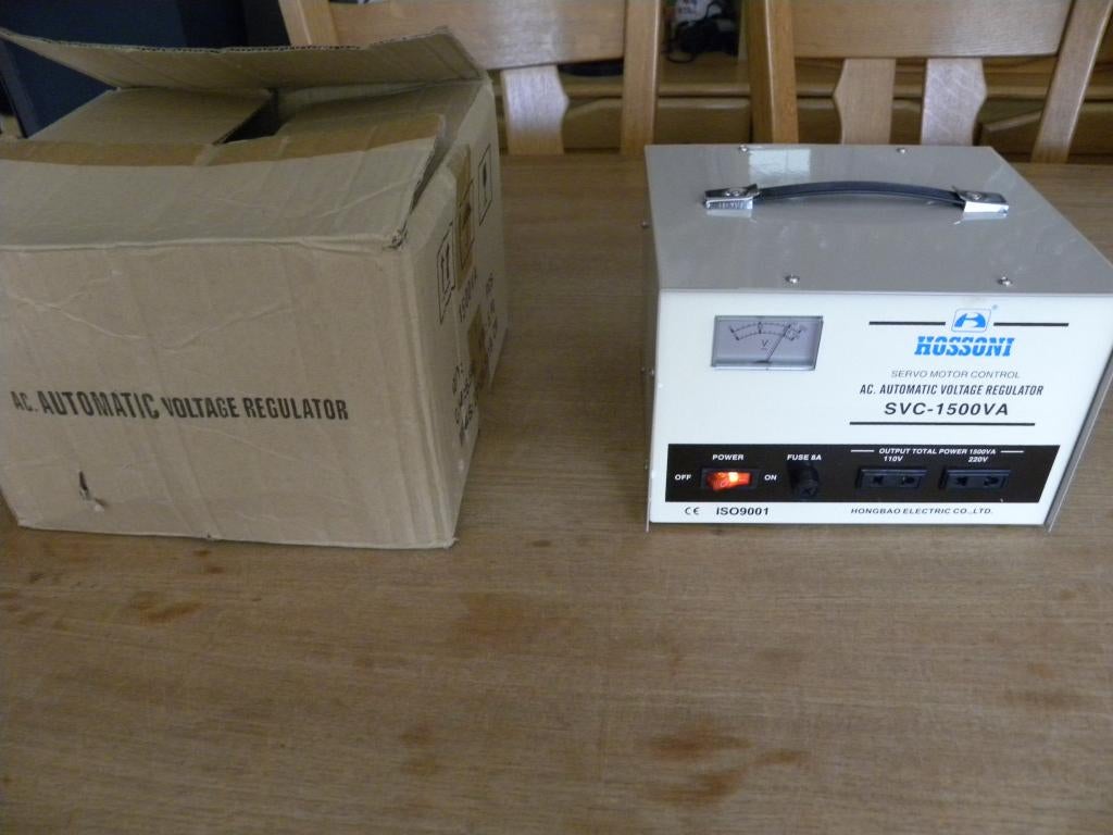 hossoni automatic voltage regulator (scheidingstrafo) bieden, Telecommunicatie, Zenders en Ontvangers, Ophalen, Nieuw, Zender en Ontvanger