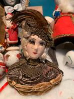 Antieke halff doll Pop met Veerhoed, Ophalen of Verzenden