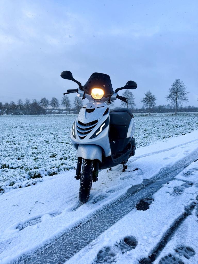 Zip 4t injectie, Ophalen, Maximaal 45 km/u, Zip, Zo goed als nieuw