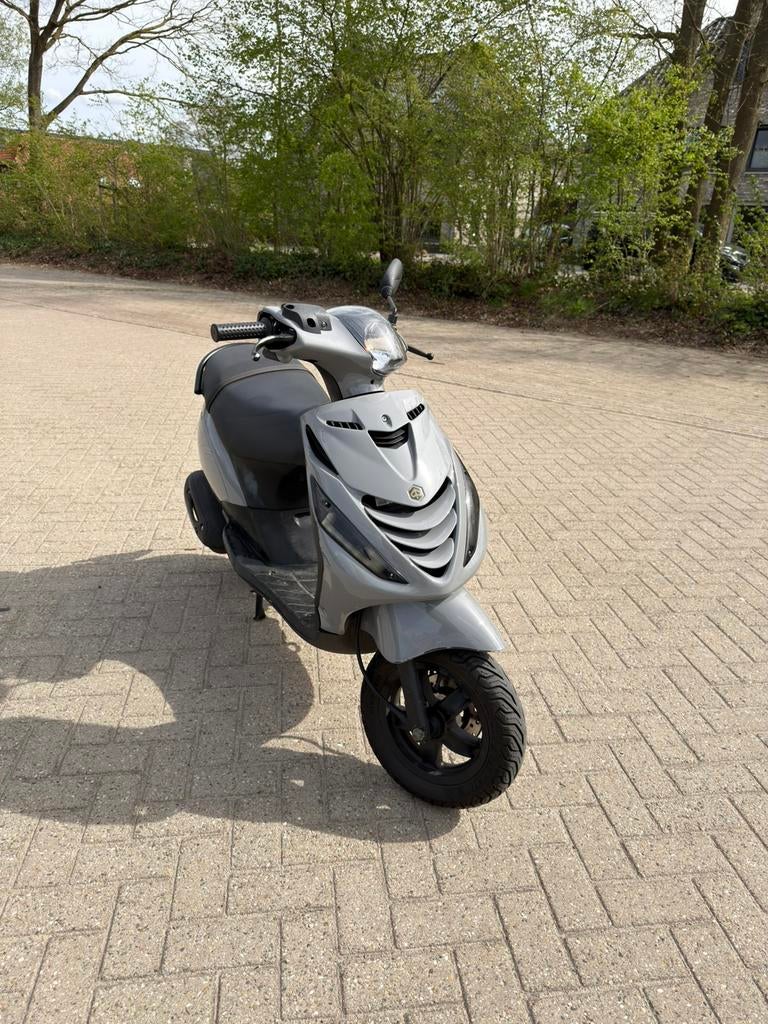 Piaggio zip iget 50cc, Fietsen en Brommers, Scooters | Piaggio, Gebruikt, Zip, Maximaal 45 km/u, Benzine, Ophalen