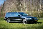 Te koop: Volvo V70 2.4 benzine in uitstekende staat, Auto's, Voorwielaandrijving, 1800 kg, Zwart, Zwart