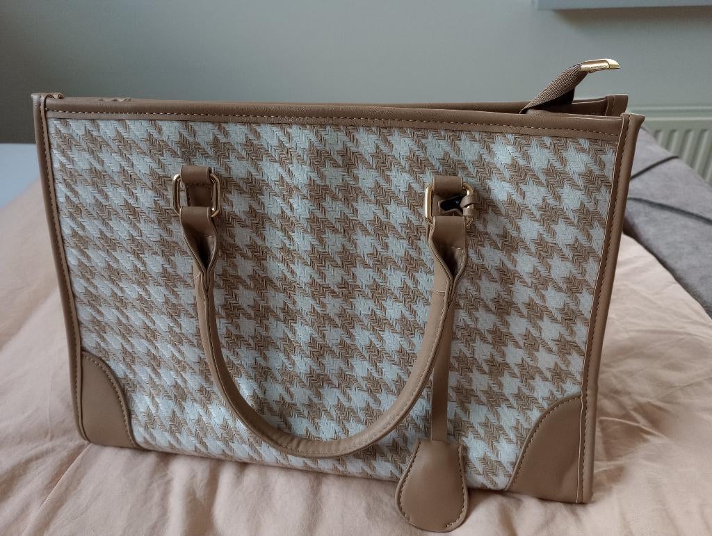 NIEUW: Moderne hippe schoudertas met afsluitbare vakken, Ophalen of Verzenden, Nieuw, Beige, Overige merken