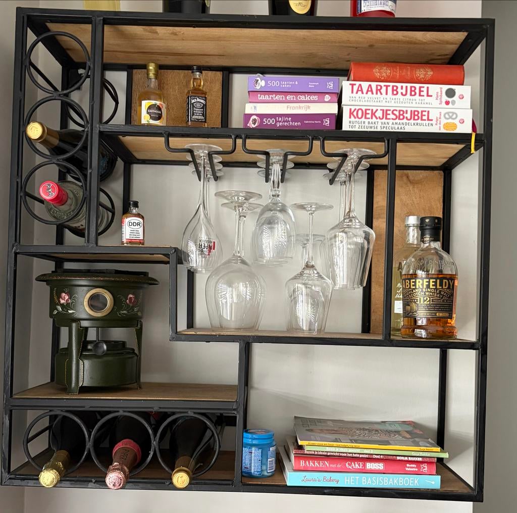 Hangend wijnrek met glashouders en opbergplanken, Huis en Inrichting, Woonaccessoires | Wijnrekken, Ophalen, Gebruikt, 5 tot 15 flessen