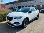Opel Grandland X 1.2 Turbo 130pk  2021 Zwart/Wit 71.000 km, Auto's, Opel, Voorwielaandrijving, 1295 kg, 1199 cc, Leder en Stof